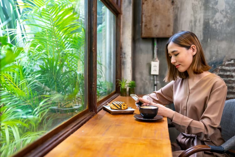 The Introvert's Guide to Dating: How to Get Out of Your Shell Without Losing Yourself